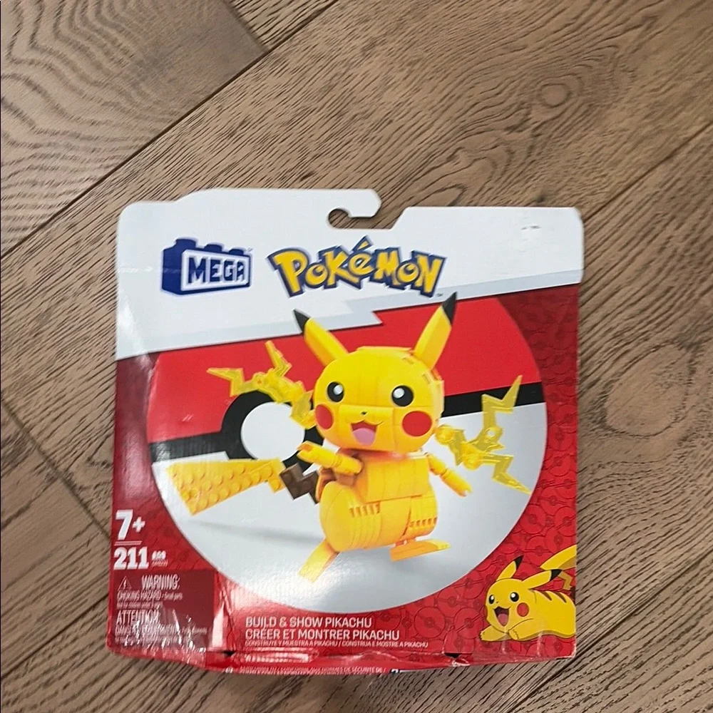 Pokémon Build & Show Pikachu Yellow Figure
